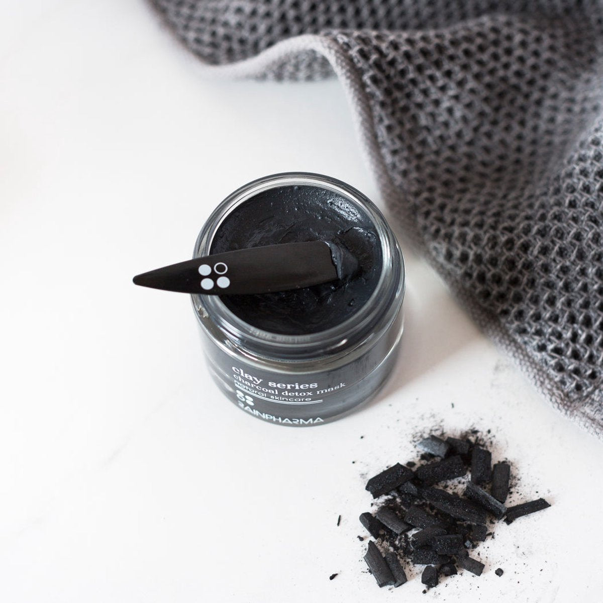 Rainpharma Charcoal Detox Mask